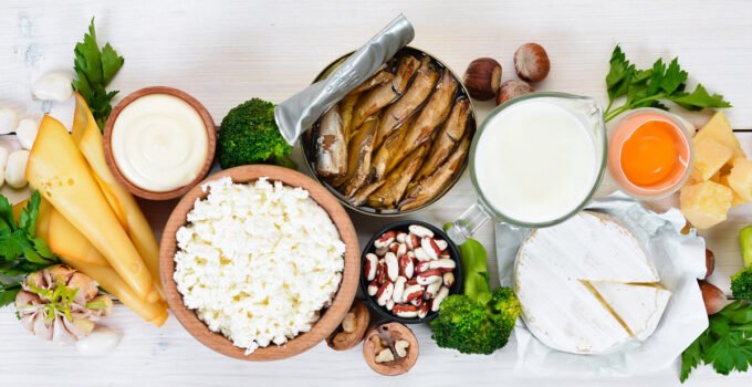 The “Anabolic Resistance” Fix: 9 High-Protein Foods You Need After 40.